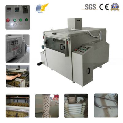 화학적 발열 생산 4kw / 380V 모터 전력으로 다이 절단 및 크레이싱 기계